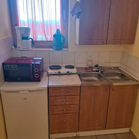 Balaton Beach Apartment Gyenesdias
