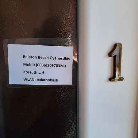 Balaton Beach * 기에네스디아스